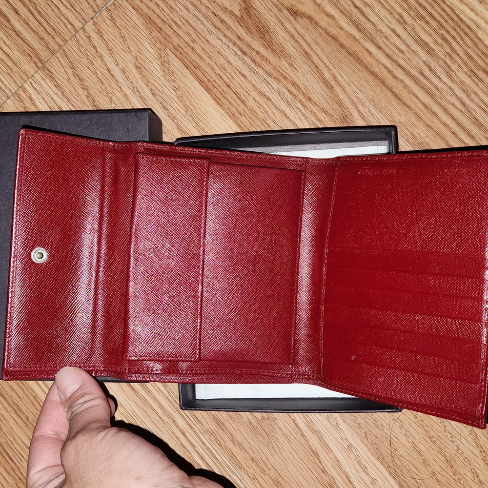 Vintage Prada Red Saffiano Leather Wallet - Picture 3 of 5